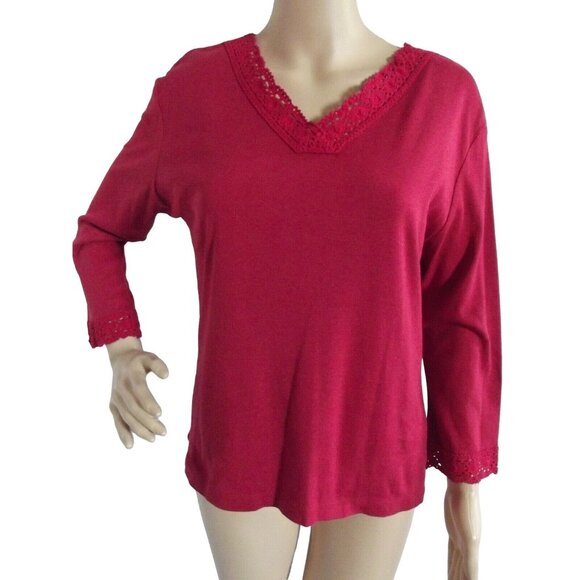 Basic Editions T-shirt Womens Size Small Red Ribbed Knit V-neck Crochet Trim top - Picture 1 of 9